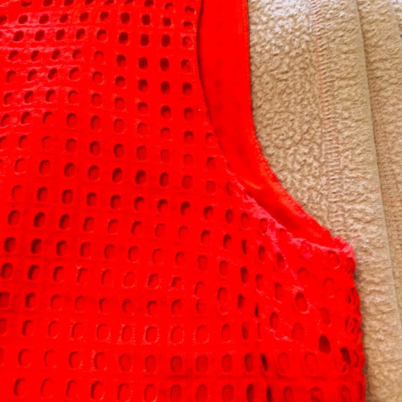 J . Crew Woman’s Size 12 Poppy Red eyelet top - Picture 6 of 15